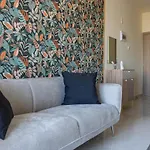 Mosaic - 1 Bedroom In